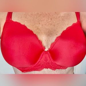 Red Victoria’s Secret bra